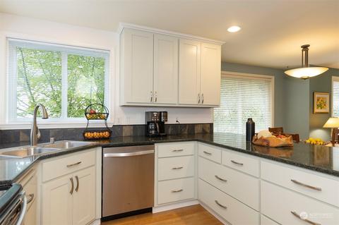 21318 Damson Rd, Bothell, WA 98021 photo 14