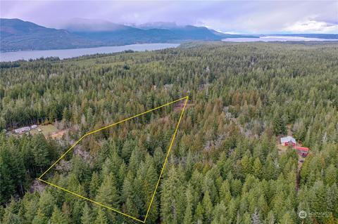 1750 Nellita Rd NW, Seabeck, WA 98380