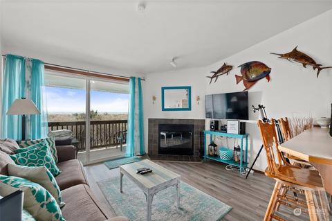 835 Ocean Shores Blvd NW #306, Ocean Shores, WA 98569