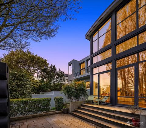 1423 Mcgilvra Blvd E, Seattle, WA 98112