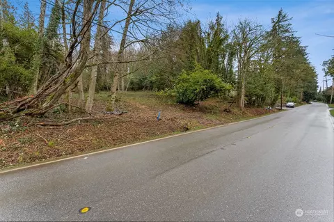 1336 Corbet Dr, Bremerton, WA 98312