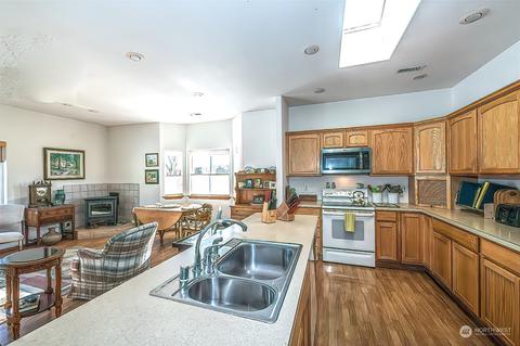 2332 Hawk Dr, Walla Walla, WA 99362 photo 8