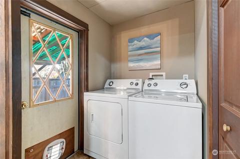 21624 8th Pl W, Bothell, WA 98021 photo 19