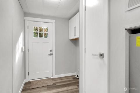 17306 Woodcrest Dr NE, Bothell, WA 98011 photo 19