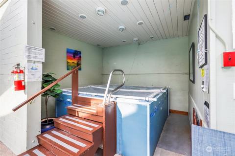 17306 Woodcrest Dr NE, Bothell, WA 98011 photo 28