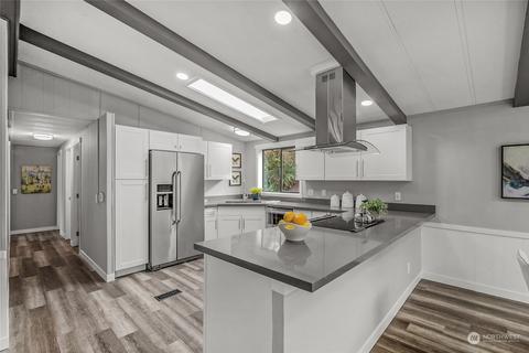 17306 Woodcrest Dr NE, Bothell, WA 98011 photo 3