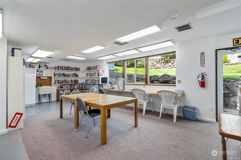 17306 Woodcrest Dr NE, Bothell, WA 98011 photo 29