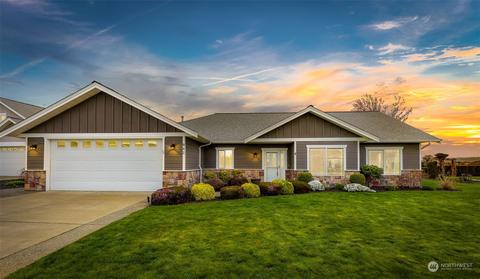 942 Hemlock Loop, Lynden, WA 98264