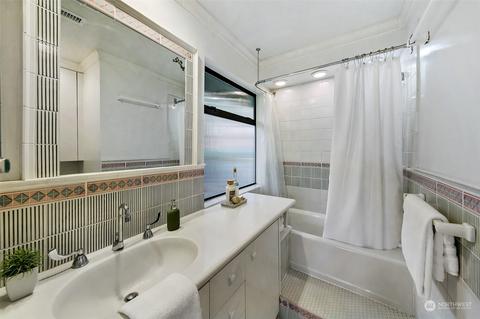 2340 14th Ave E, Seattle, WA 98112 photo 16
