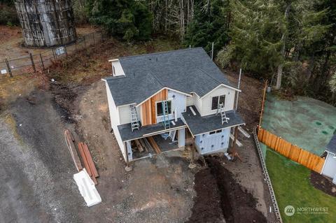 713 Myers St SE, Rainier, WA 98576