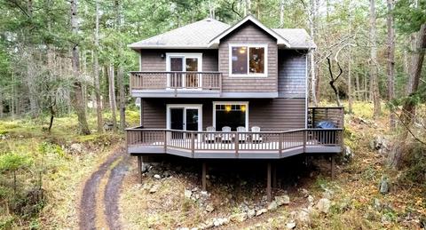 1002 Chinook Way, Anacortes, WA 98221