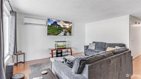 438 Harrison St, Sumner, WA 98390 photo 4