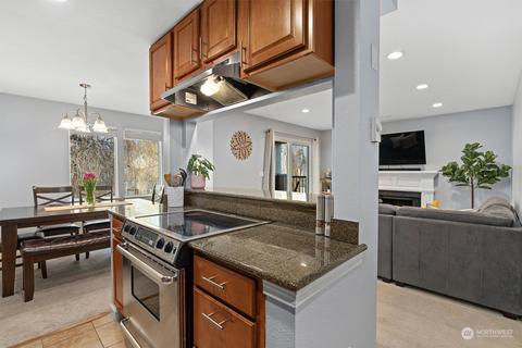 20328 Bothell Everett Hwy #B302, Bothell, WA 98012 photo 6