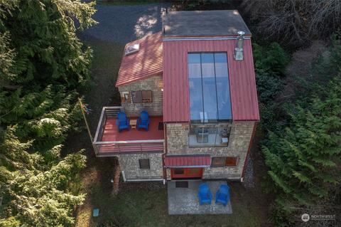 329 Snug Harbor Dr, Lopez Island, WA 98261