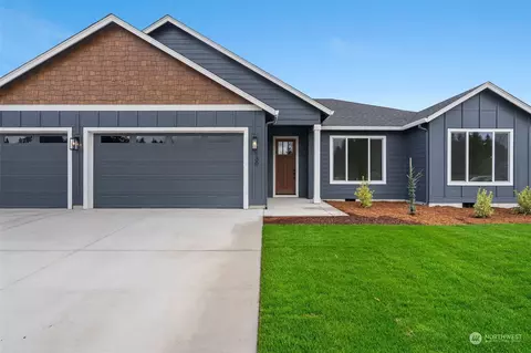 130 Amellia St, Castle Rock, WA 98611