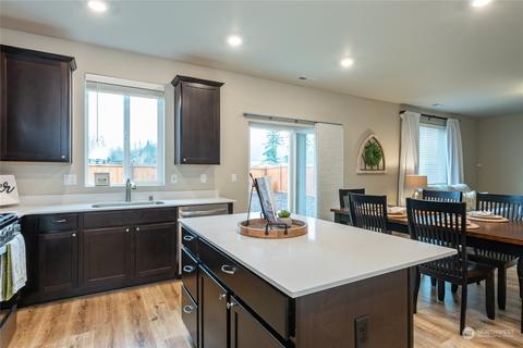 607 Vickie Ln N, Enumclaw, WA 98022 photo 9