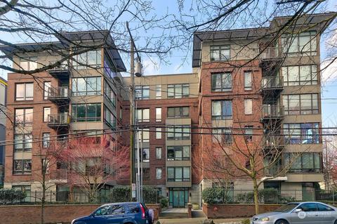4547 8th Ave NE #201, Seattle, WA 98105