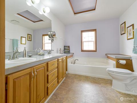 27510 30th Ave E, Spanaway, WA 98387 photo 13