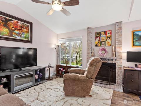 1009 112th St SE #E203, Everett, WA 98208 photo 6