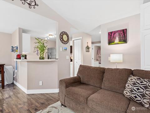 1009 112th St SE #E203, Everett, WA 98208 photo 5