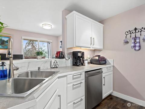 1009 112th St SE #E203, Everett, WA 98208 photo 8