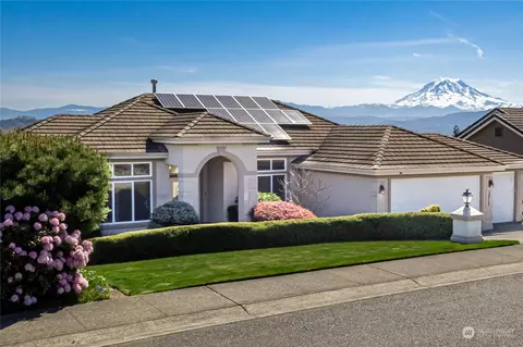 15717 136th Avenue Ct E, Puyallup, WA 98374