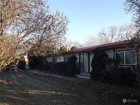 15 SW 7th Ave, Soap Lake, WA 98851