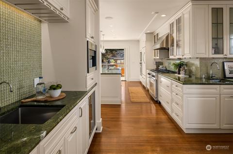 1427 39th Ave E, Seattle, WA 98112 photo 13