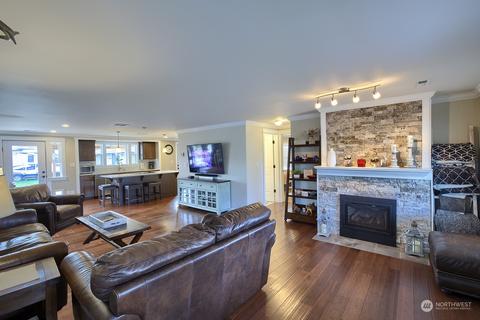1708 Academy St, Sumner, WA 98390 photo 3