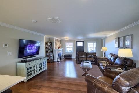 1708 Academy St, Sumner, WA 98390 photo 4
