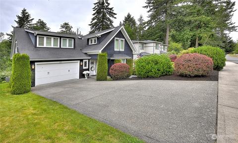 1219 Adams St, Steilacoom, WA 98388