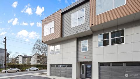 6716 NE 185th St #2, Kenmore, WA 98028