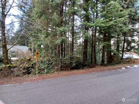 18 Louise View Dr, Bellingham, WA 98229