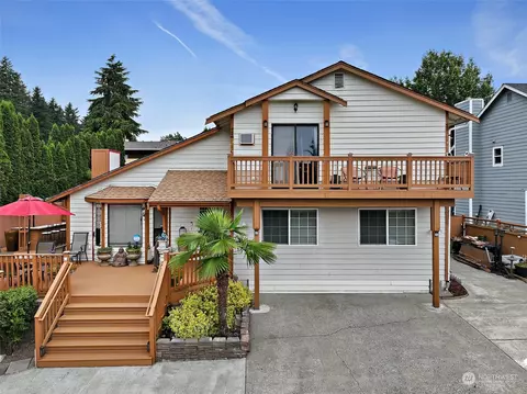 1360 NW Rockford Cir, Silverdale, WA 98383