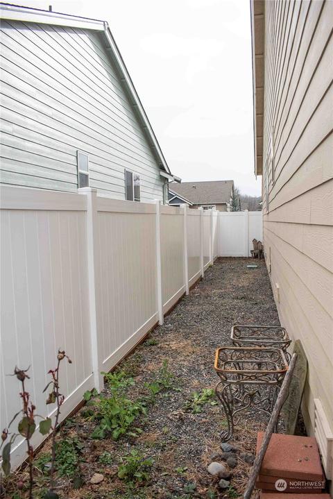 105 Walnut Ave SW, Orting, WA 98360 photo 28
