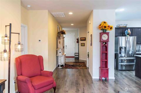 105 Walnut Ave SW, Orting, WA 98360 photo 6