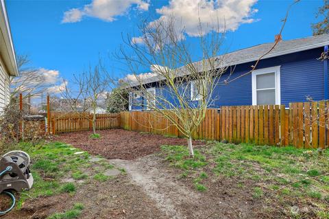 1916 Rockefeller Ave, Everett, WA 98201 photo 17