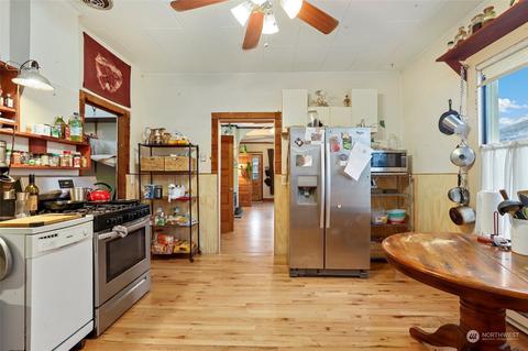 1916 Rockefeller Ave, Everett, WA 98201 photo 8