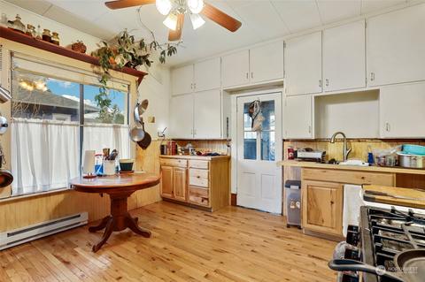 1916 Rockefeller Ave, Everett, WA 98201 photo 9