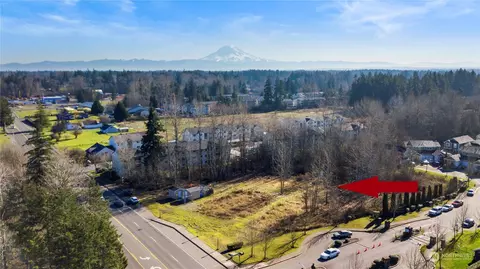 704 112th St E, Tacoma, WA 98445