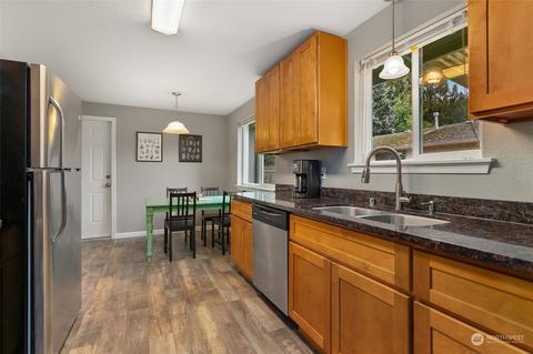 404 Train St SE, Orting, WA 98360 photo 9