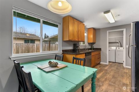 404 Train St SE, Orting, WA 98360 photo 8