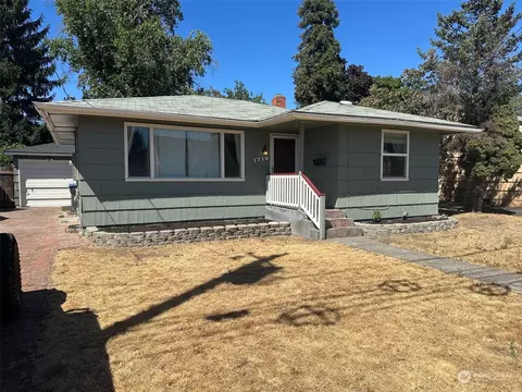 1719 Evergreen St, Walla Walla, WA 99362