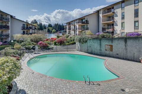 13229 Linden Ave N #101B, Seattle, WA 98133