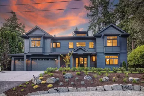 9026 SE 61st St, Mercer Island, WA 98040