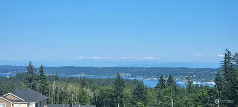 1186 Panoramic Loop #43, Bremerton, WA 98312
