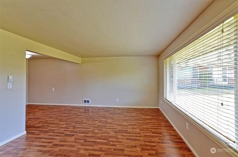 1302 Cascade Dr #6, Everett, WA 98203 photo 7