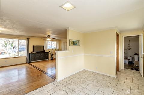 1227 Harding St, Enumclaw, WA 98022 photo 12