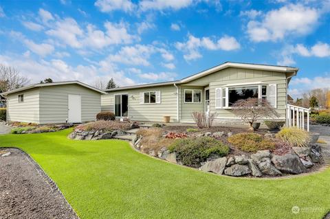 23921 Lake Dr W, Bothell, WA 98021 photo 1