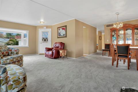 23921 Lake Dr W, Bothell, WA 98021 photo 6